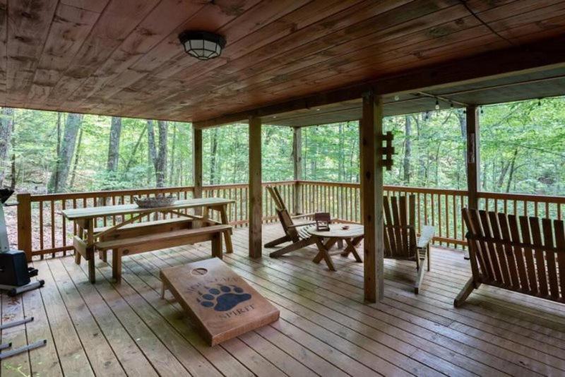 ブルーリッジ山脈 Mountain Spirit Cabin - Fireplace And Hot Tubヴィラ エクステリア 写真