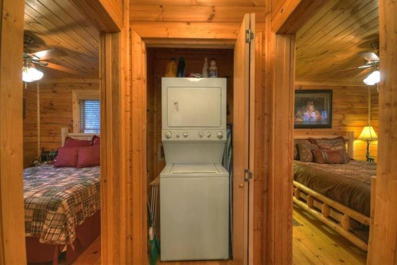 ブルーリッジ山脈 Mountain Spirit Cabin - Fireplace And Hot Tubヴィラ エクステリア 写真
